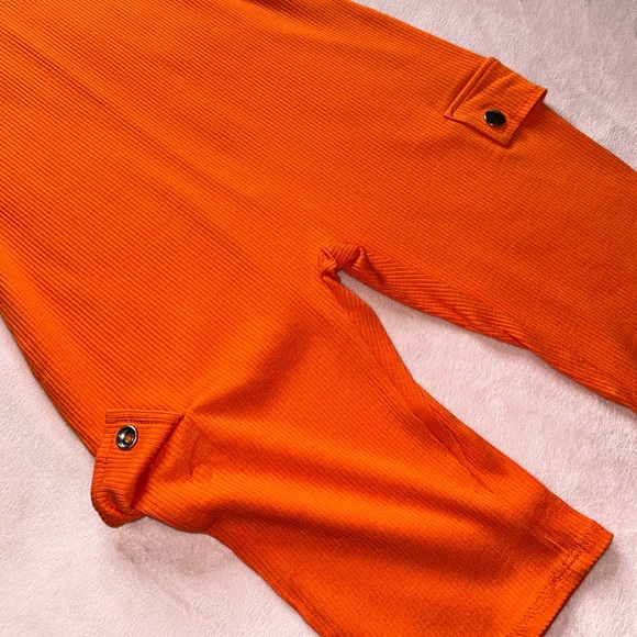 NWT Orange Off-Shoulder Ribbed Biker Romper · Size M - Picture 4 of 7